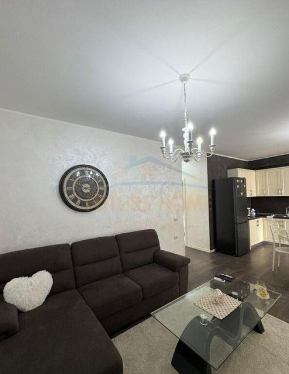 Qera, Apartament 2+1+2+ Post parkimi , Fresk