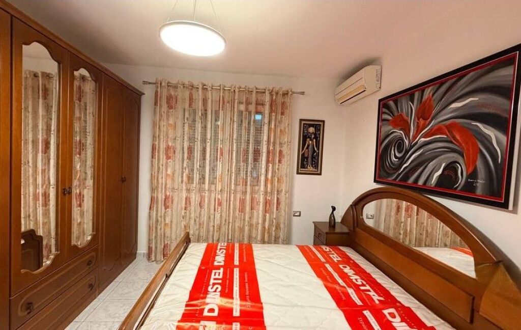 JEPET ME QIRA APARTAMENT 1+1 TEK 21 DHJETORI | ÇMIMI 55,000 ALL