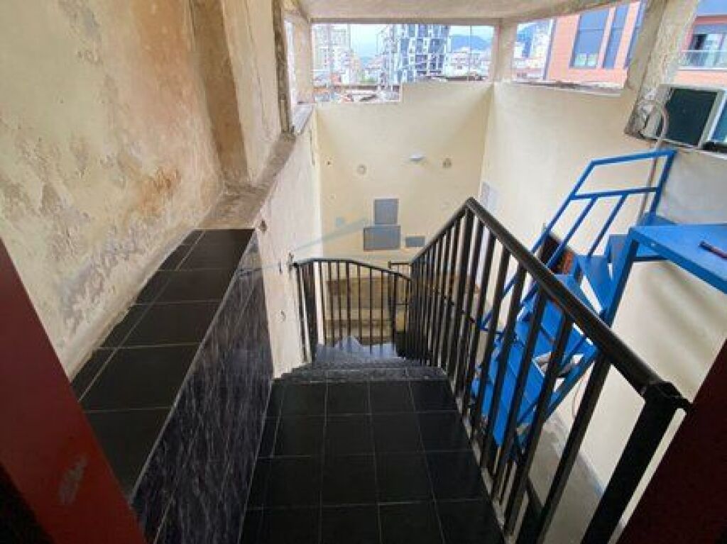 For sale, 2+1 Apartment, Barrikadave Street, Tirana