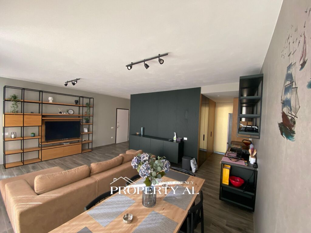 Vile ne shitje ne Dhermi