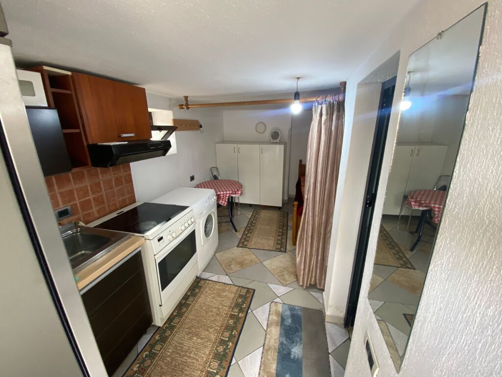 🏠 Jepet Garsioniere me qera te Venue Club, Tiranë