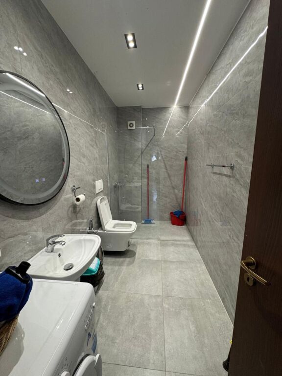 Jepet apartament me qera 2+1