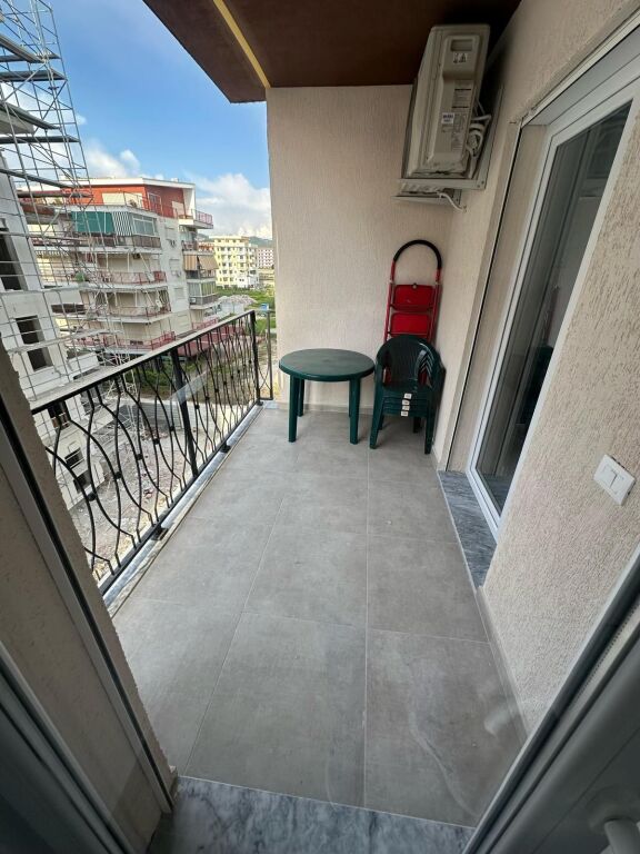 Jepet me qira apartament 1+1
