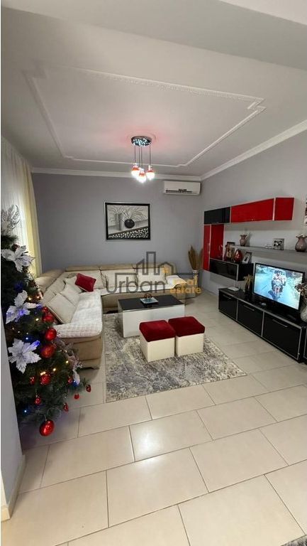In vendita, Casa privata, 1 piano, Pezë, Tirana - 150.000€ | 121,6 m²