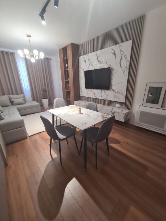 🏡 Apartment 1+1 for rent📍 Address: Drago Siliqi Street, near Osman Myderizi School💰 Rent: 70,000 lek (non-negotiable)