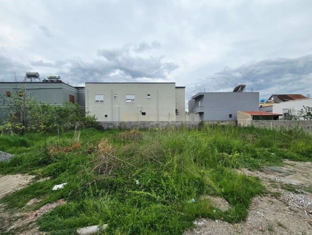 TERRENO IN VENDITA MEZEZ- TIRANA!