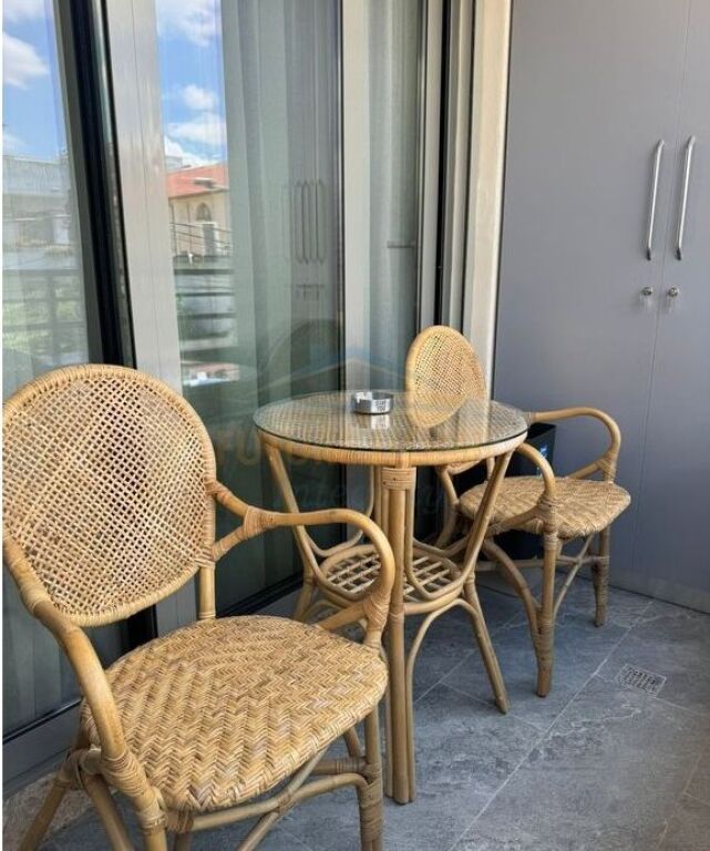 Qera, Apartament 1+1, Shkolla e Kuqe, Tiranë.