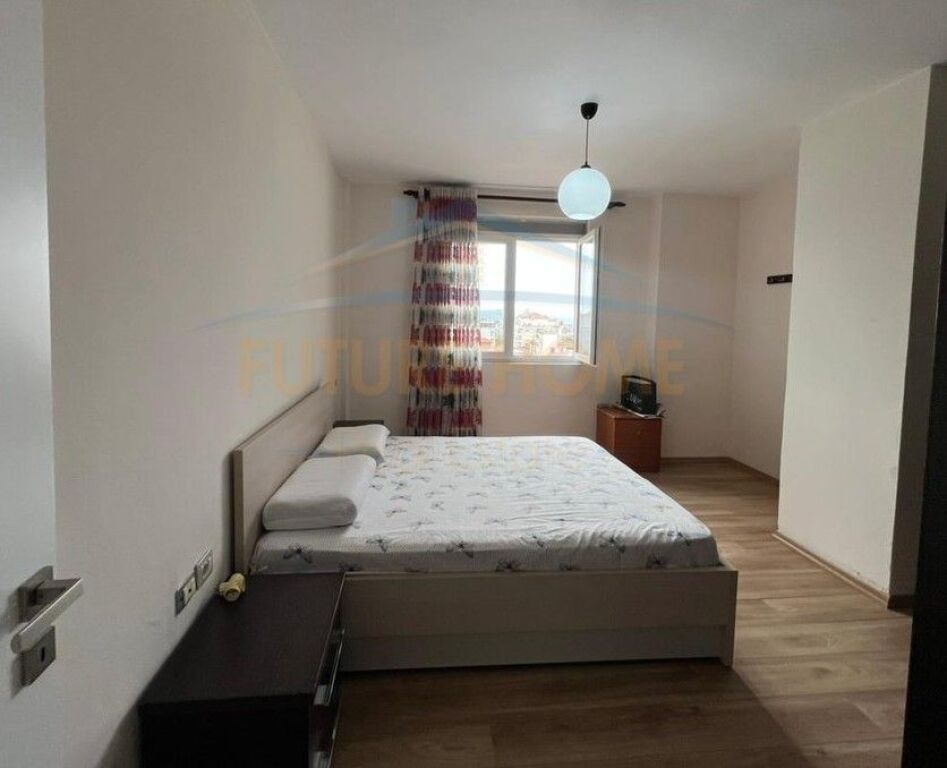 Qera,Apartament 1+1, Fresk