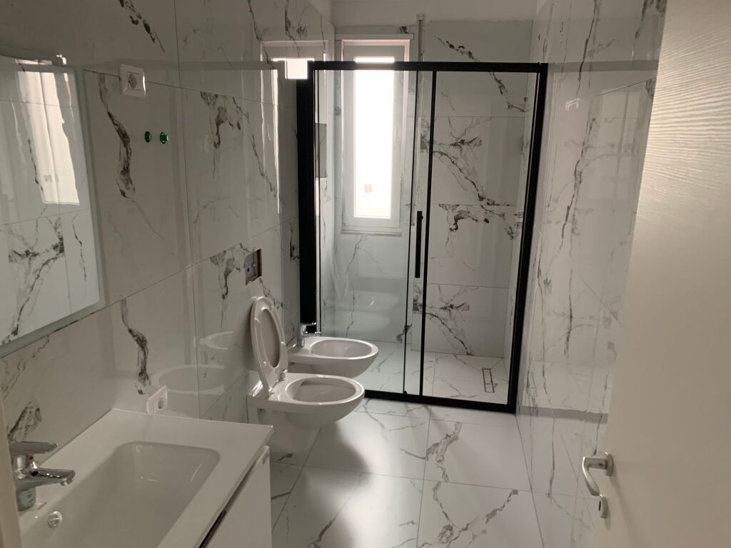 jepet me qera 2+1 ne paskuqan 1 800 metra larg ures se insitutit