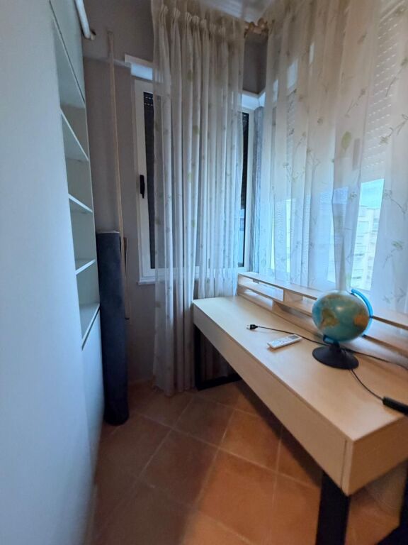 SHITEN 2 APARTAMENTE + SUPER VERANDË ME PAMJE DETI + GARAZH I MBYLLUR