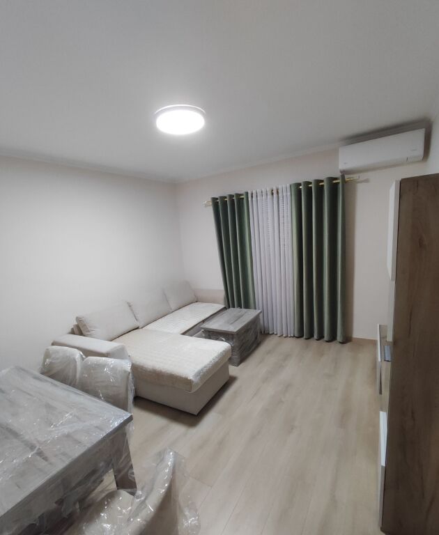 Qera | Apartament 2 + 1 | Rruga Fortuzi | 800 €/muaj