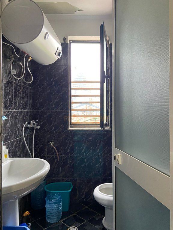 In vendita, Appartamento 2+1, Via delle Barricate, Tirana. Empire67700