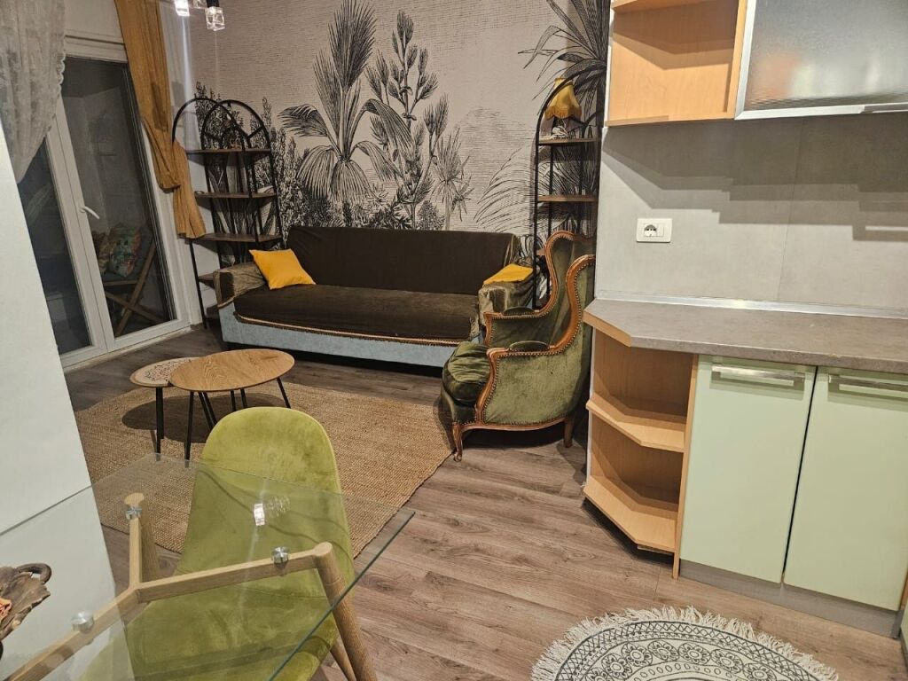 Qera | Apartament 2 + 1 | Rruga e Kosovareve, Liqeni Artificial | 750 €/muaj