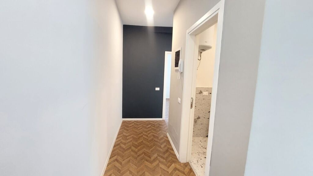 Zyre per qera 90 m2 te Kika 2