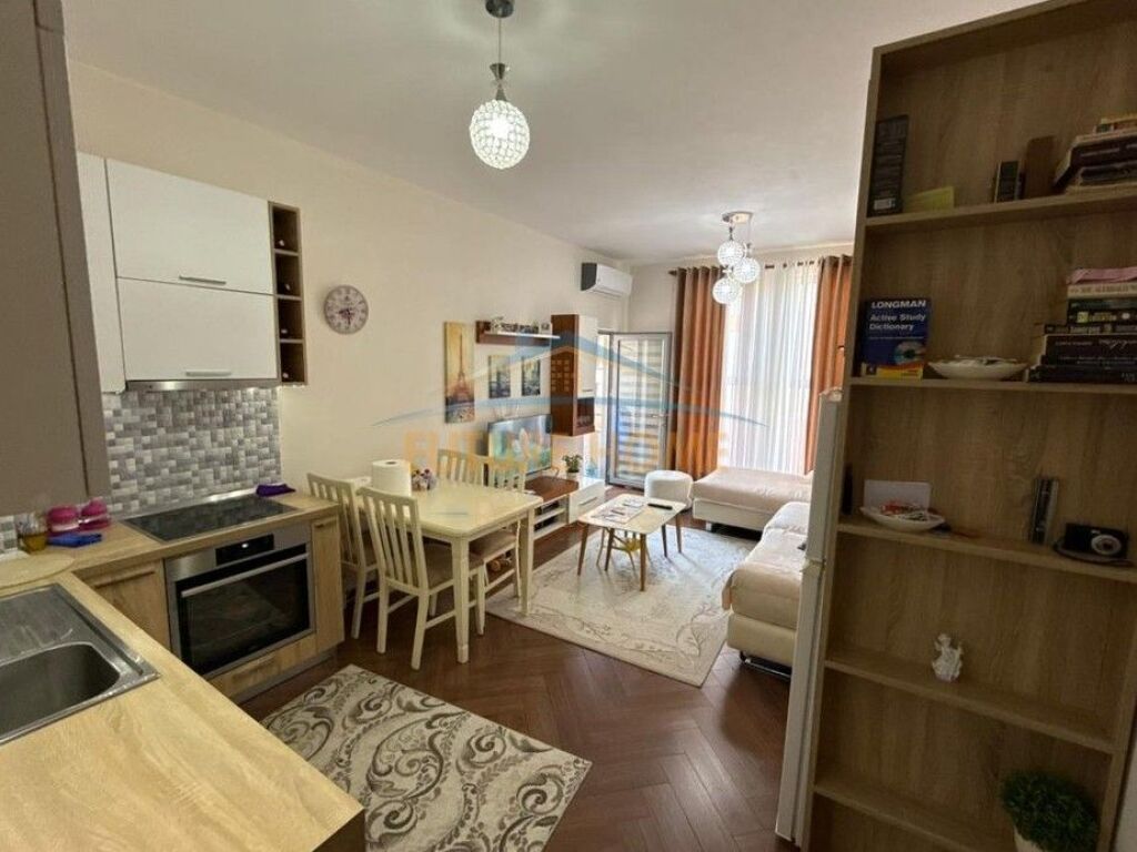 Shitet, Apartament 1+1, Unaza e Re, Tiranë