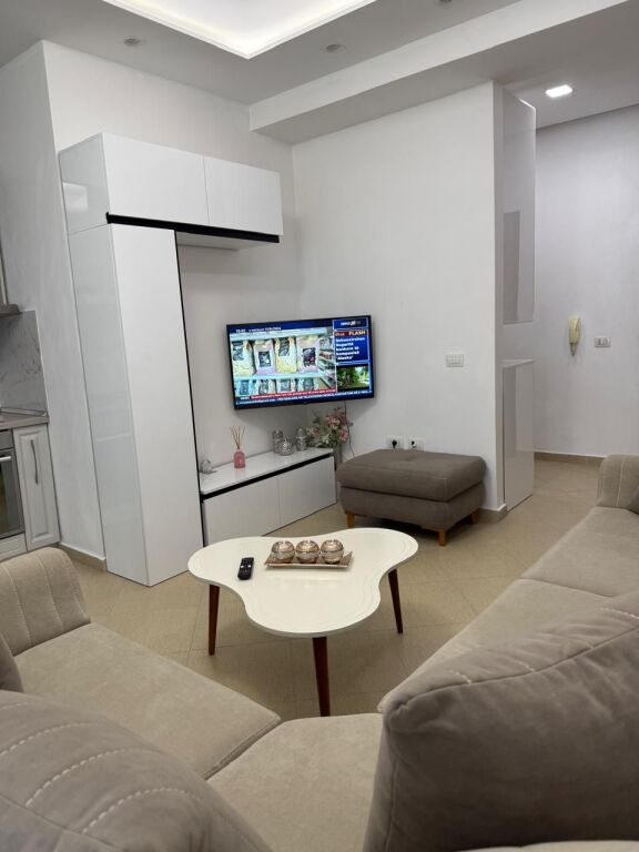 Qera | Apartament 1 + 1 | Komuna e Parisit | 700 €/muaj