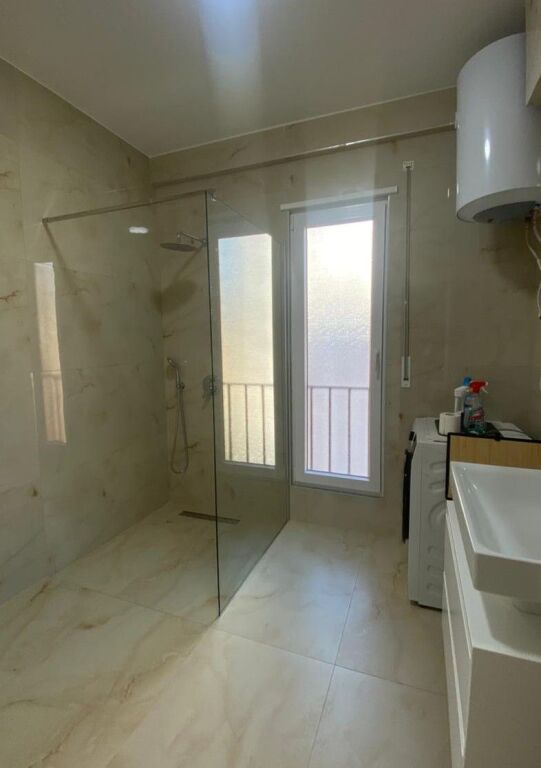 🏡 Apartament 2+1+2 me qira – Pazari i Ri