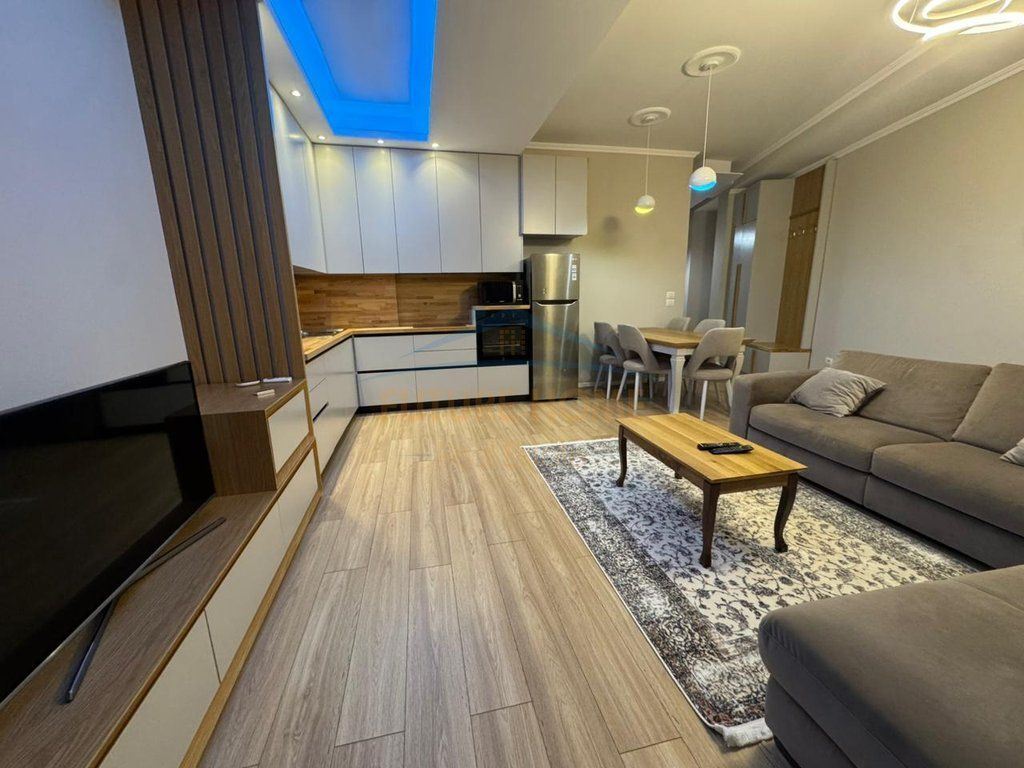 Qera, Apartament 2+1+2+Post Parkimi , Jordan Misja , Tirane