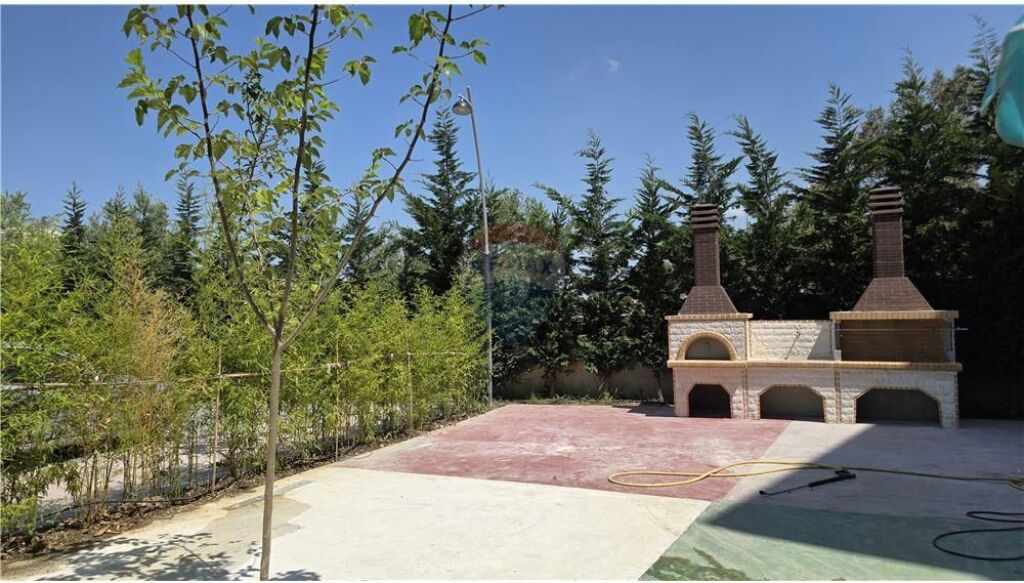 🌊 APARTAMENT LUKSOZ 1+1 NË SHITJE – LUNGOMARE, VLORË 🏖️