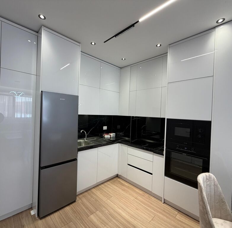 Apartament 1+1 me Qera Astir