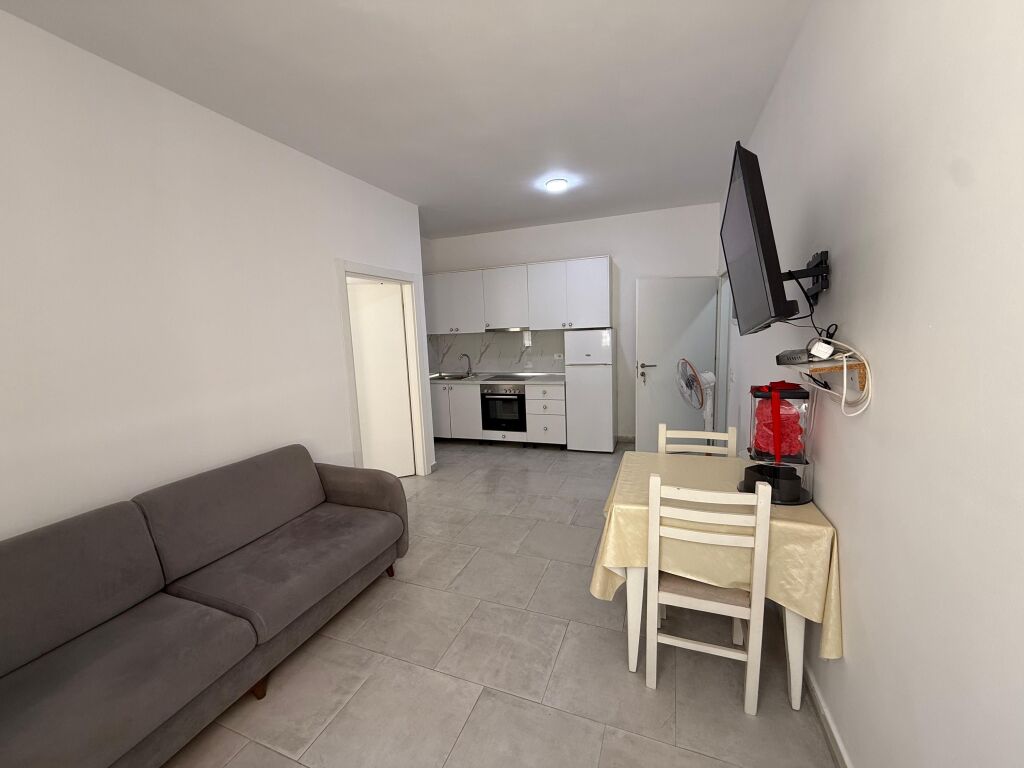 Apartament 1+1 me qera tek Big Market ne 5 Maj