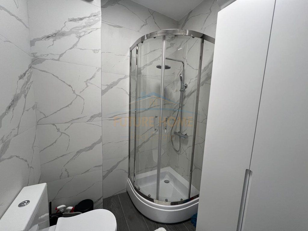 Qera, Apartament 2+1+ Post parkimi, Usluga, Stacioni i Trenit, Tiranë