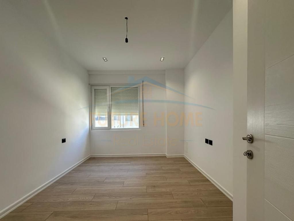 Shitet, Apartament 2+1, Fresku, Tiranë. ELT55765