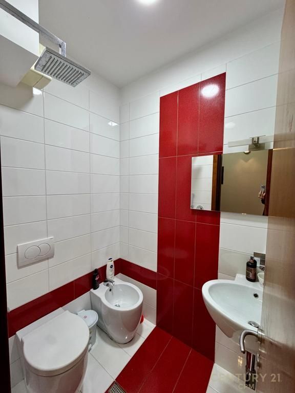 Dupleks 3+1+2 per shitje tek Rezidenca Kodra e Diellit