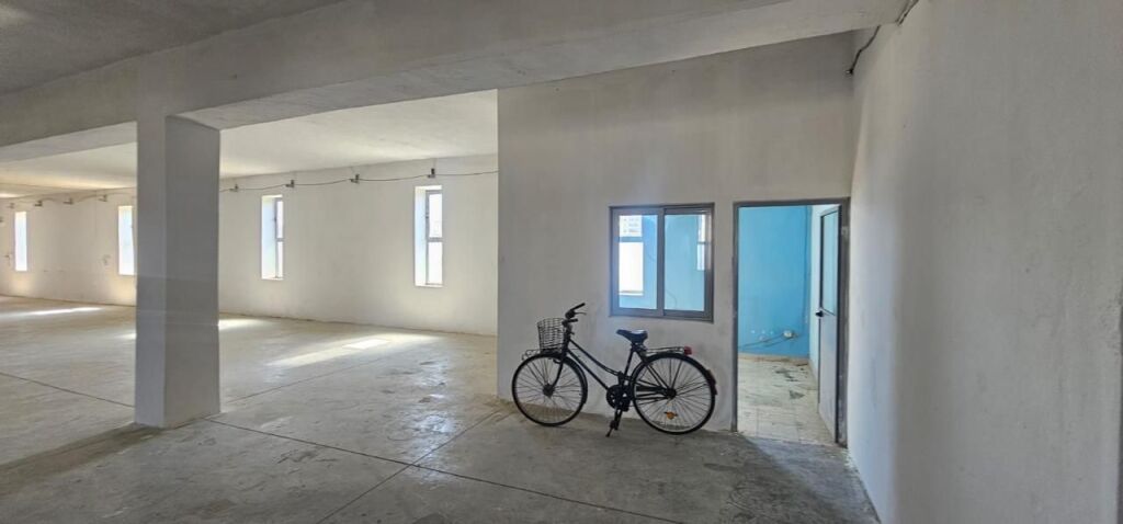 Jepet me Qera Godina 3 kateshe Shkozet Durres