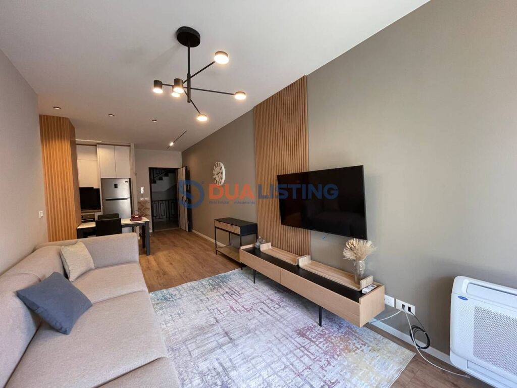 Japim Apartament 1+1 me qira te Liqeni i Thate prane Radisonit! 750 €