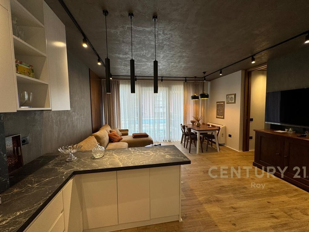 VENDESI SUPER APPARTAMENTO 1+1 A GOLEM !