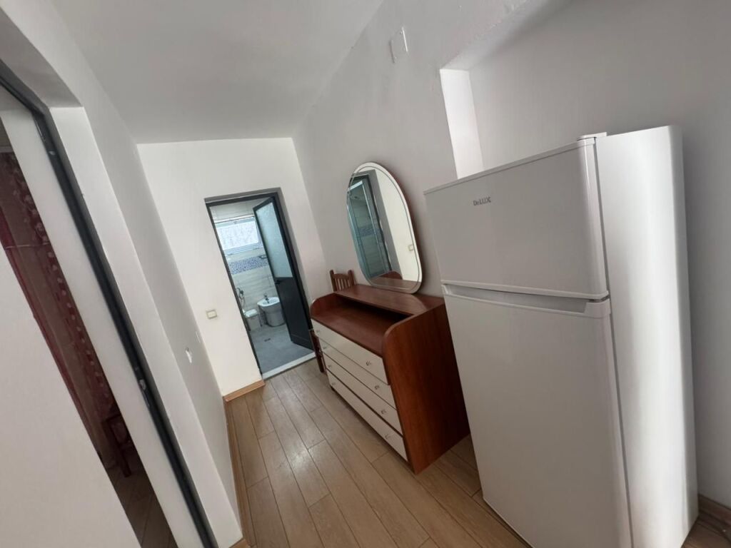 Apartment for Rent at the Intersection of the Paris Commune!