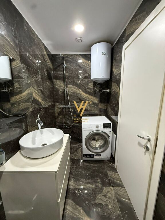 JEPET APARTAMENT 2+1+2+BLK ME QERA TE ISH FUSHA, KOMPLEKSI TURDIU 85.000 LEKE