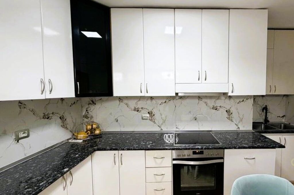 JEPET ME QIRA APARTAMENT 1+1 TEK 21 DHJETORI | ÇMIMI 55,000 ALL