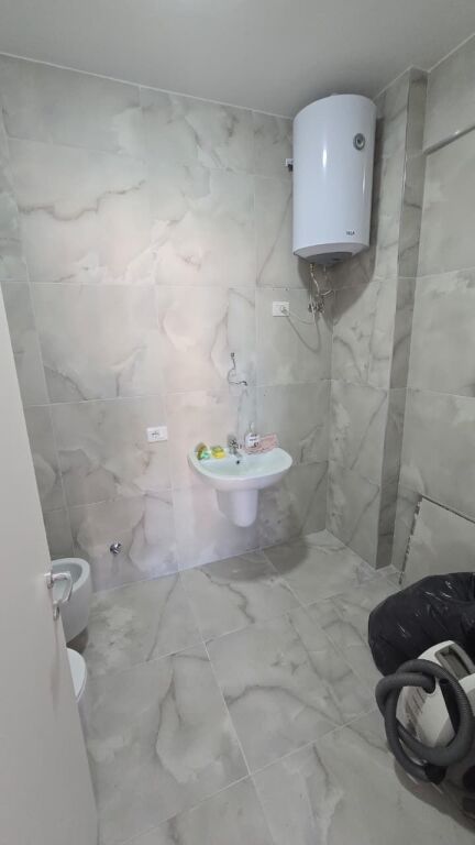 Apartment 2+1+parking space for rent at the New Ring in Tirana