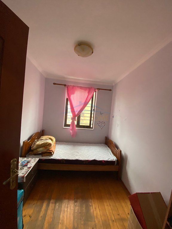 In vendita, Appartamento 2+1, Via delle Barricate, Tirana. Empire67700