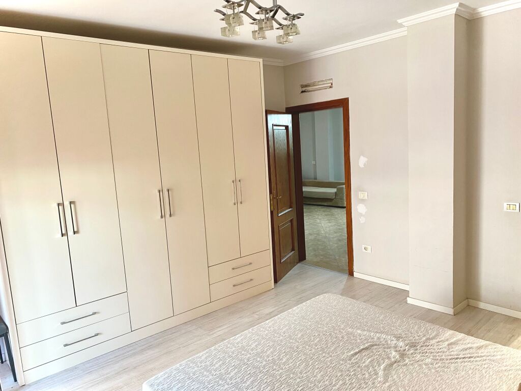 Apartament 2+1+2 Liqeni Thate (colombo)