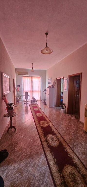 SHITET GODINE 3 KATESHE +BODRRUM SHKOZET RRUGE KRYESORE