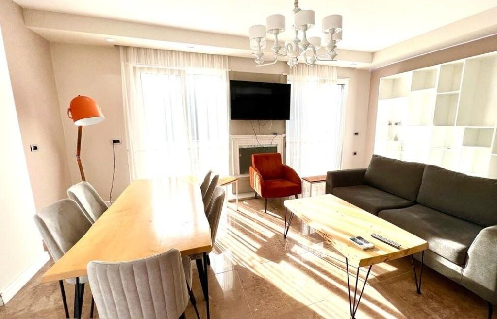 Penthouse for sale 3+1+2 + Parking Spot and Veranda at the Dry Lake