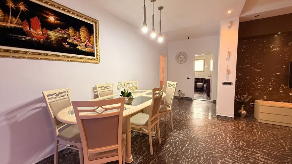 appartamento 2+1 in affitto a Komuna e Parisit.