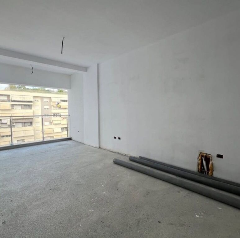 🌃Shitet apartament 2+1 te Komuna Parisit, prane Kika 2❗