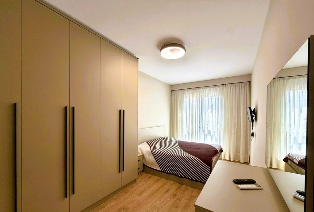 APARTAMENT MODERN 2+1+2 PER QIRA TEK PAZARI RI!