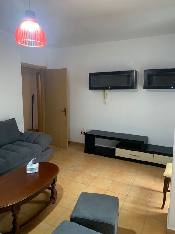 Apartament me qera 2+1 - 📍21 Dhjetori, prane Square 21