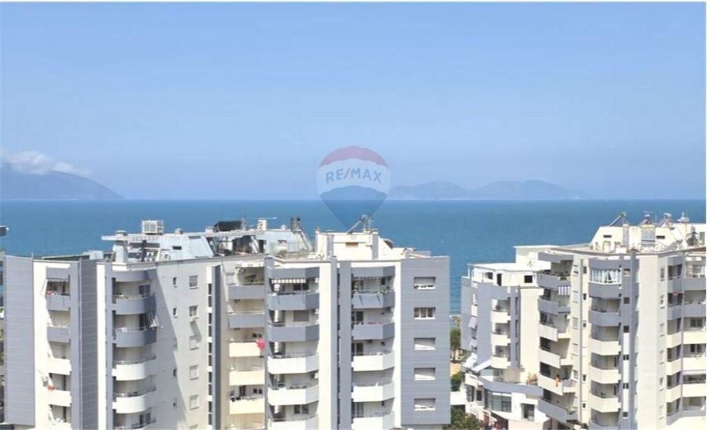 🌊 APARTAMENT LUKSOZ 1+1 NË SHITJE – LUNGOMARE, VLORË 🏖️