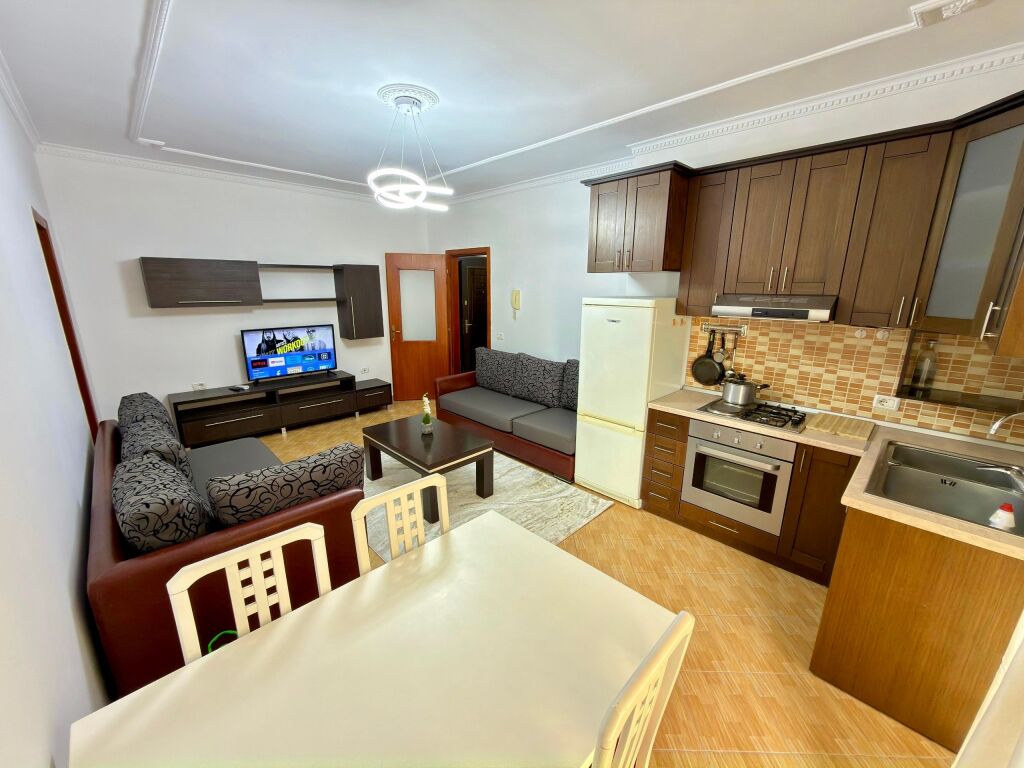 📣 QERA Apartament 2+1+2 📍 Fresk, Prane Restorant Deliut 🛣️ Rruga e Teleferikut ✨