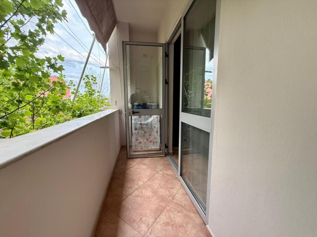 📣 RENT Apartment 2+1+2 With Balcony 📍 "Kavajes" Street, Opposite the Mosque ✨💶 Price 70,000 Leke/Month