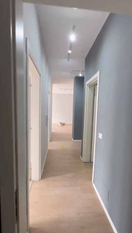 Apartment 3+1+2 for sale in Komuna e Parisit