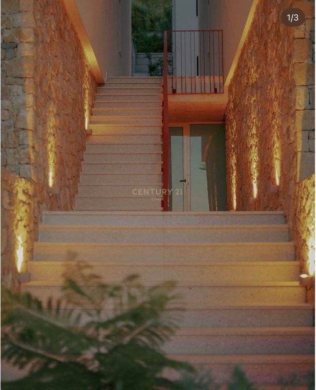 Apartment 2+1+2 in the Elite Residence of Ujë të Ftohtë, with Spectacular View of the Sea and the City, Vlorë