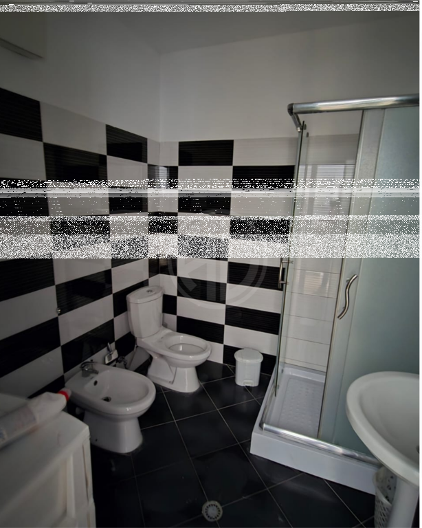 Apartment 2+1+2 for sale, ideal for family living or investment.