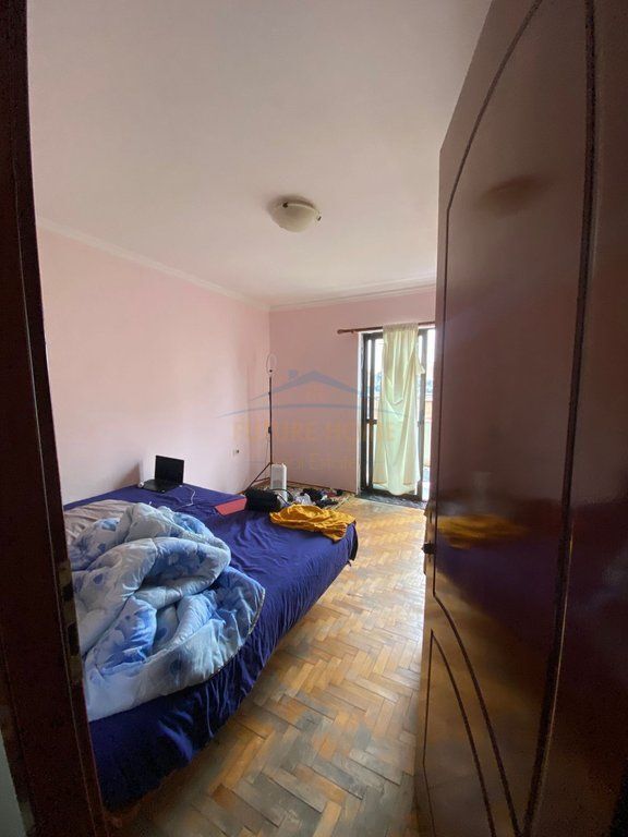 In vendita, Appartamento 2+1, Via delle Barricate, Tirana. Empire67700